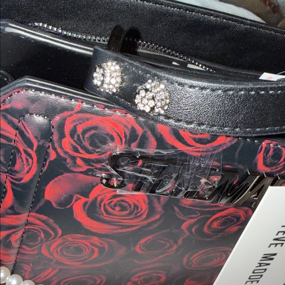 Steve Madden Roses Bevelyn Handbag with peals - Picture 2 of 10